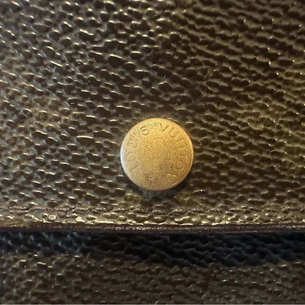 Authentic Louis Vuitton Monogram Sarah Wallet from 2002